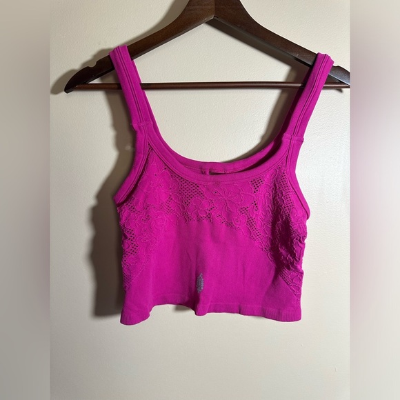 NWT FREE PEOPLE FP Movement Evergreen Brisk Cami M/L “Berry” SOLD OUT ONLINE - Picture 6 of 10